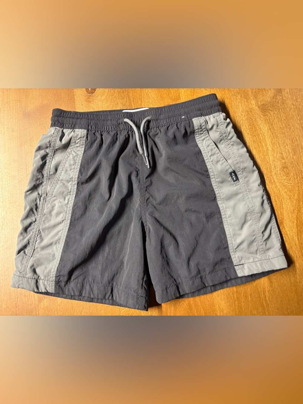 Abercrombie Kids Pool to Play Swim Trunks Shorts Size 9 / 10 Gray